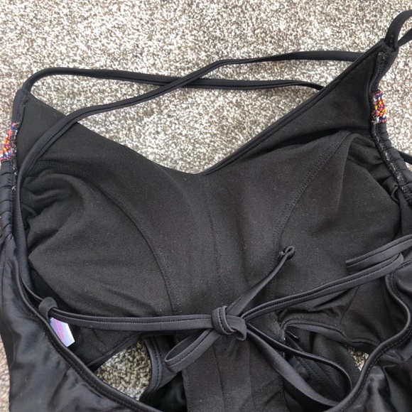 💚 black one piece with beading design - Picture 8 of 10